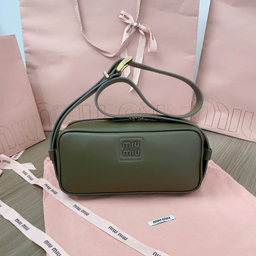 BAGUETTE BAG 24 IN KELP GREEN CALFSKIN Luxe Carry