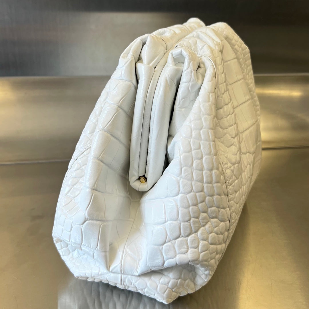 Classic Pouch 40cm Plaster Calfskin Luxe Carry