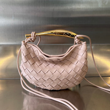 SARDINE 20 WITH CHAIN IN LIGHT PINK LAMBSKIN by Luxe Carry
