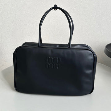 BEAU BAG 34 IN BLACK LEATHER By Luxe Carry