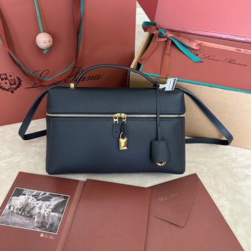 EXTRA BAG L27 IN BLACK GRAINED CALFSKIN WITH GOLD HARDWARE by Luxe Carry