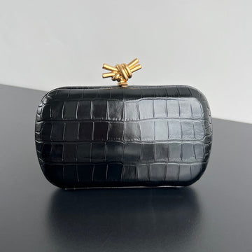 KNOT 19 IN BLACK CROCODILE PATTERN CALFSKIN Luxe Carry