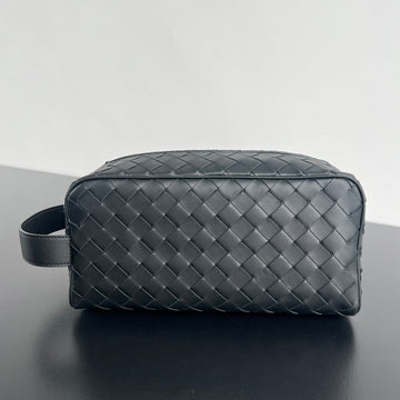 INTRECCIATO CLUTCH 26 IN BLACK CALFSKIN by Luxe Carry