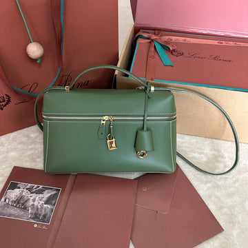 EXTRA BAG L27 IN JUNGLE GREEN SMOOTH CALFSKIN WITH GOLD HARDWARE Luxe Carry