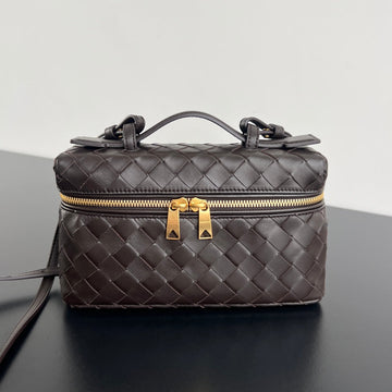 BANG BANG 22 VANITY CASE IN FONDANT CALFSKIN Luxe Carry Bags