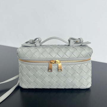 BANG BANG 22 VANITY CASE IN GREY COIN CALFSKIN by Luxe Carry
