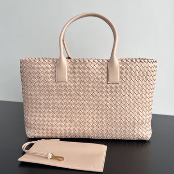 LARGE CABAT 51 IN ALMOND BEIGE LAMBSKIN by Luxe Carry