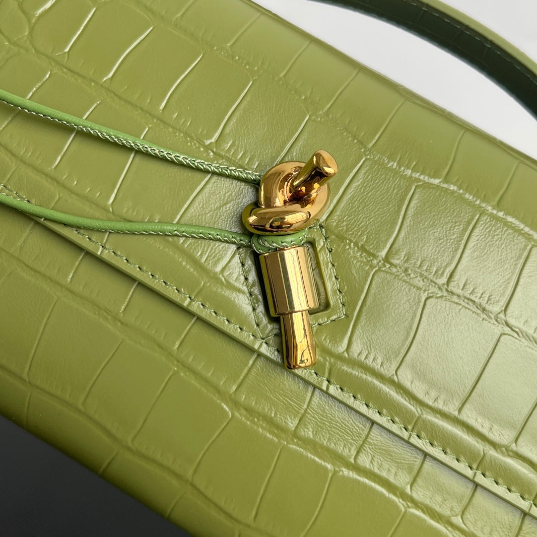 ANDIAMO CLUTCH 31 IN BARLEY CORN CROCODILE PATTERN CALFSKIN Luxe Carry Bags