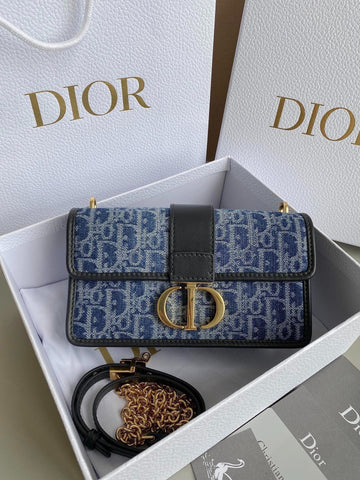 21 MONGTAIGNE EAST-WET WITH CHAIN BLUE DENIM OBLIQUE JACQUARD Luxe Carry