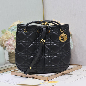 MEDIUM 34 NOLITA BAG IN BLACK MACROCANNAGE CALFSKIN Luxe Carry