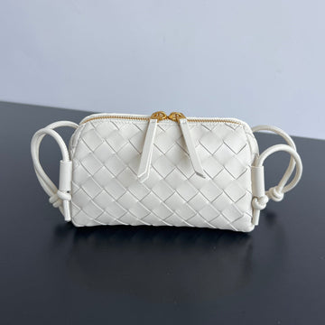 CONCERT POUCH 18 IN WHITE LAMBSKIN by Luxe Carry