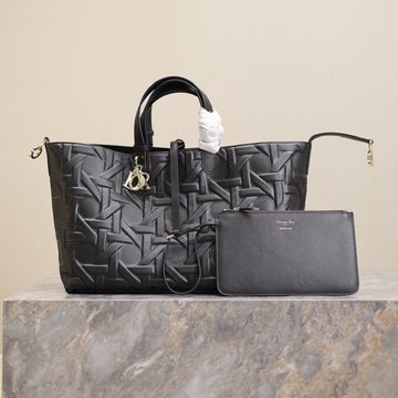 MEDIUM 37 TOUJOURS BAG IN BLACK CANNAGE GRAPHIC LAMBSKIN Luxe Carry Bags