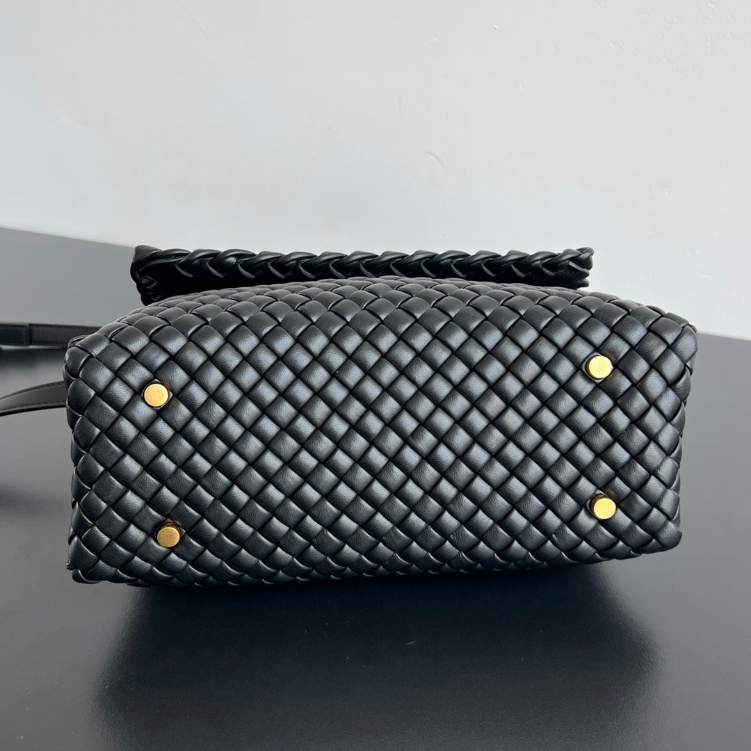 PATTI SHOULDER BAG 26 IN BLACK LAMBSKIN by Luxe Carry