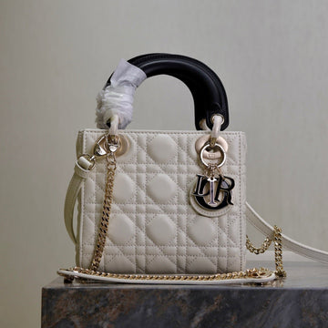MINI LADY BAG 17 IN WHITE QUILTED MACROCANNAGE CALFSKIN BLACK STRAP Luxe Carry
