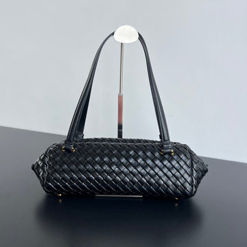 SHOULDER BAG 37 IN BLACK LAMBSKIN Luxe Carry Bags