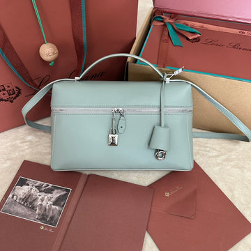 EXTRA BAG L27 IN POWDER BLUE SMOOTH CALFSKIN Luxe Carry Bags