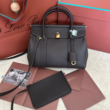 LOOM BAG 25 IN WALNUT BROWN SMOOTH CALFSKIN WITH GOLD HARDWARE Luxe Carry Bags