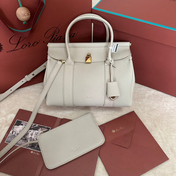 LOOM BAG 25 IN PALE GRAY SMOOTH CALFSKIN WITH GOLD HARDWARE by Luxe Carry