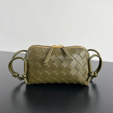 CONCERT POUCH 18 IN ARMY GREEN LAMBSKIN Luxe Carry