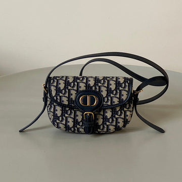 BOLuxe CarryY EAST-WEST BAG 17 IN BLACK OBLIQUE JACQUARD