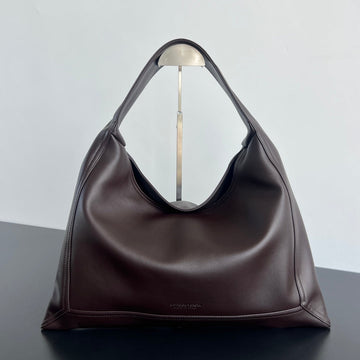 LARGE HOP 46 IN CHOCOLATE LAMBSKIN Luxe Carry