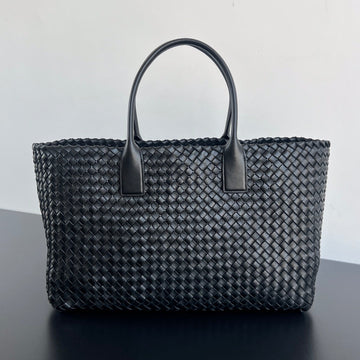 LARGE CABAT 51 IN BLACK LAMBSKIN Luxe Carry Bags