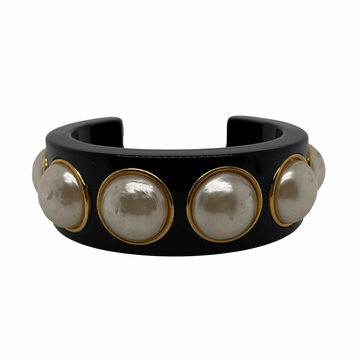 Top Quality Chanel -   Large Pearl Resin Cuff - Black - Bracelet