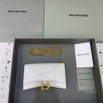 BLN-Ciaga Hourglass Wallet On Chain in White, For Women,  Bags 7.6in/19Luxe Carry 6560501LRGM9016
