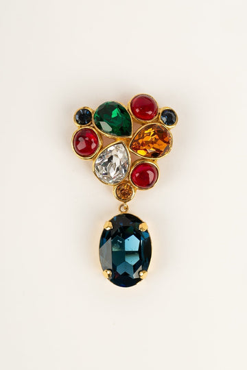 Broche strass?©e Chanel