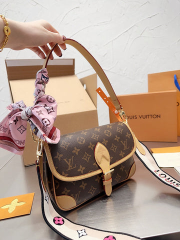 Luxe Carry - LV Bags - 15119