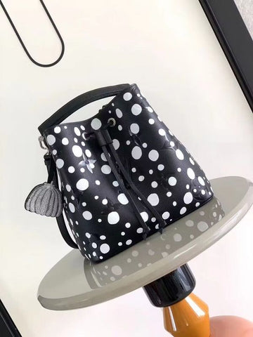 Luxe Carry - LV Bags - 15262