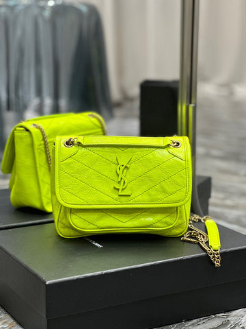 Luxe Carry - YSL Bag - 1969