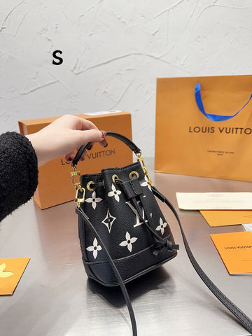 Luxe Carry - LV Bags - 15134