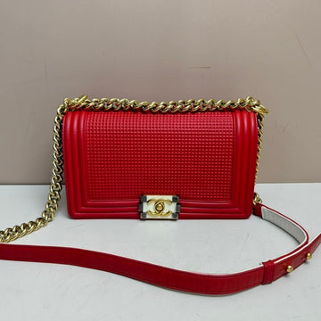 Top Quality Chanel Boy Flap Bag Cube Embossed Lambskin Old Medium Red B23-65