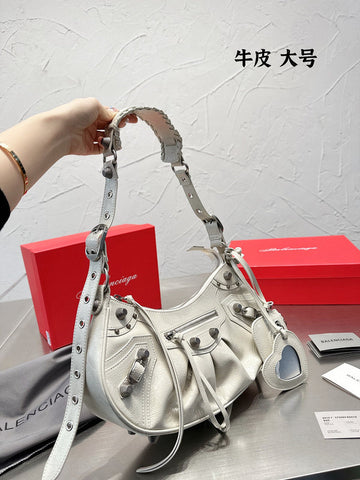 Luxe Carry - BGA Bags - 1604