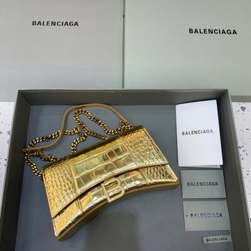 BLN-Ciaga Hourglass Wallet On Chain in Gold, For Women,  Bags 9in/23Luxe Carry