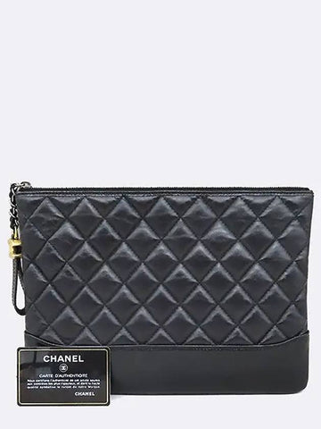 A84287 Black   Leather Quilted Gabriel New Medium Clutch Bag Chanel