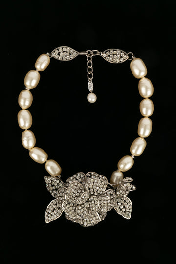 Collier cam?©lia Top Quality Chanel 1984