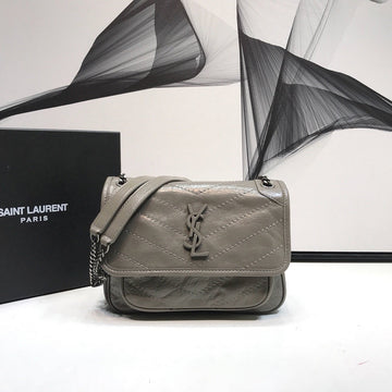 Luxe Carry - YSL Bag - 2229