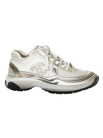 Women CC Logo Fabric Laminated Low Top Sneakers Silver Ivory Chanel