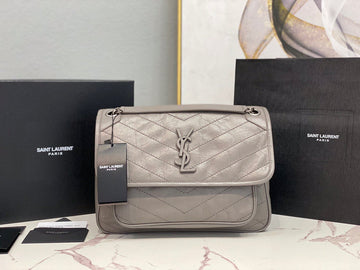 Luxe Carry - YSL Bag - 2242