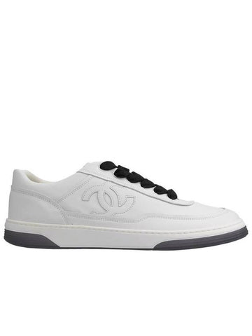 CC Logo Calfskin Low Top Sneakers White Chanel