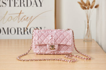 Luxe Carry - CHL Bags - 2009