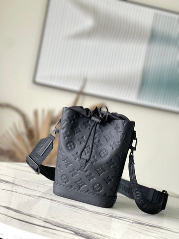 Luxe Carry - LV Bags - 15423