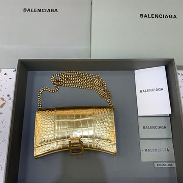BLN-Ciaga Hourglass Wallet On Chain in Gold, For Women,  Bags 7.6in/19Luxe Carry 6560501S49M8005