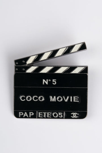 Broche clap de cin?©ma Top Quality Chanel 2005