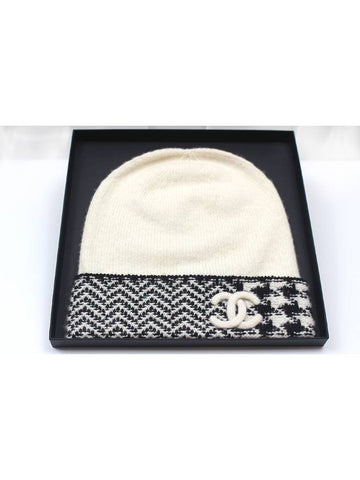 Hound Check CC Logo Cashmere Ivory Beanie AA8624 Chanel