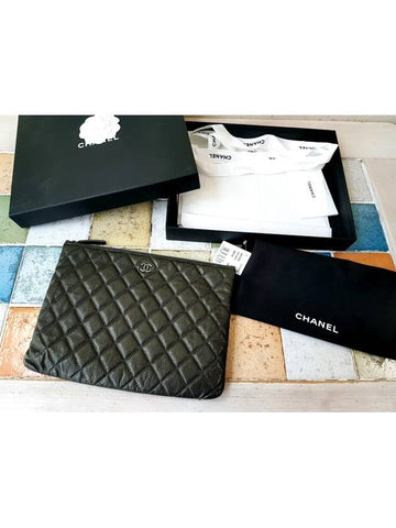 Caviar New Medium Clutch Charcoal Chanel