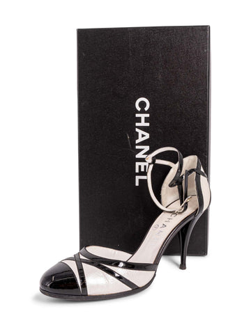 Top Quality Chanel Patent Leather Pumps Black White