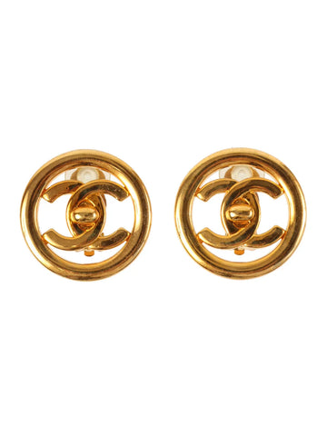 Top Quality Chanel 1997 Made Circle Turn-Lock Earrings Gold